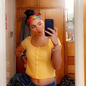 Meet your Posher, Madison